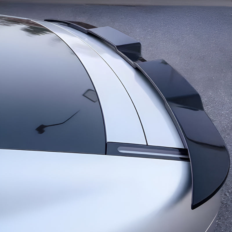 25 Xpeng P7  High performance spoiler