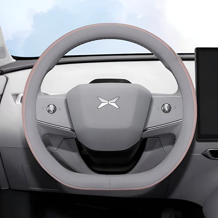 XPENG MONA M03（25-26） Steering Wheel Cover Morning Mist Gray + Pink