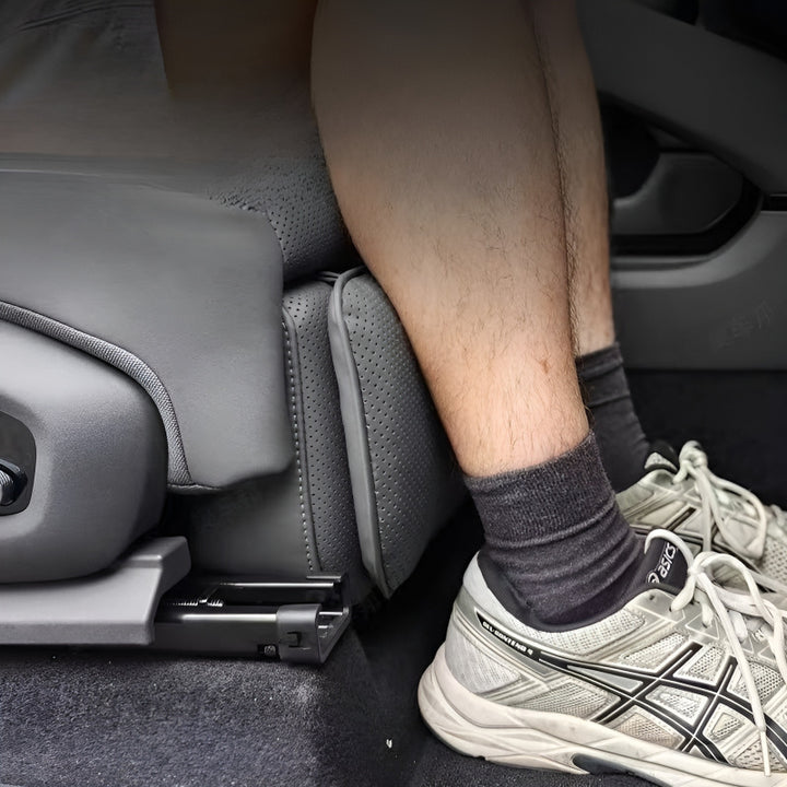 XPENG L03 Passenger-Side Leg Rest Protection