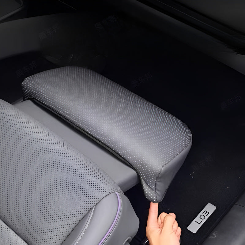 XPENG L03 Passenger-Side Leg Rest Protection